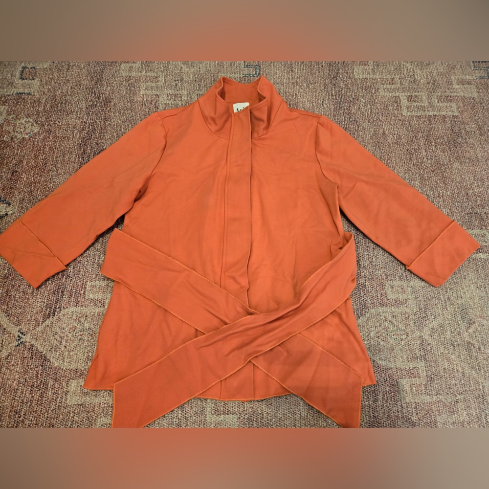 Luii 3/4 sleeve belted coral zip up jacket size small